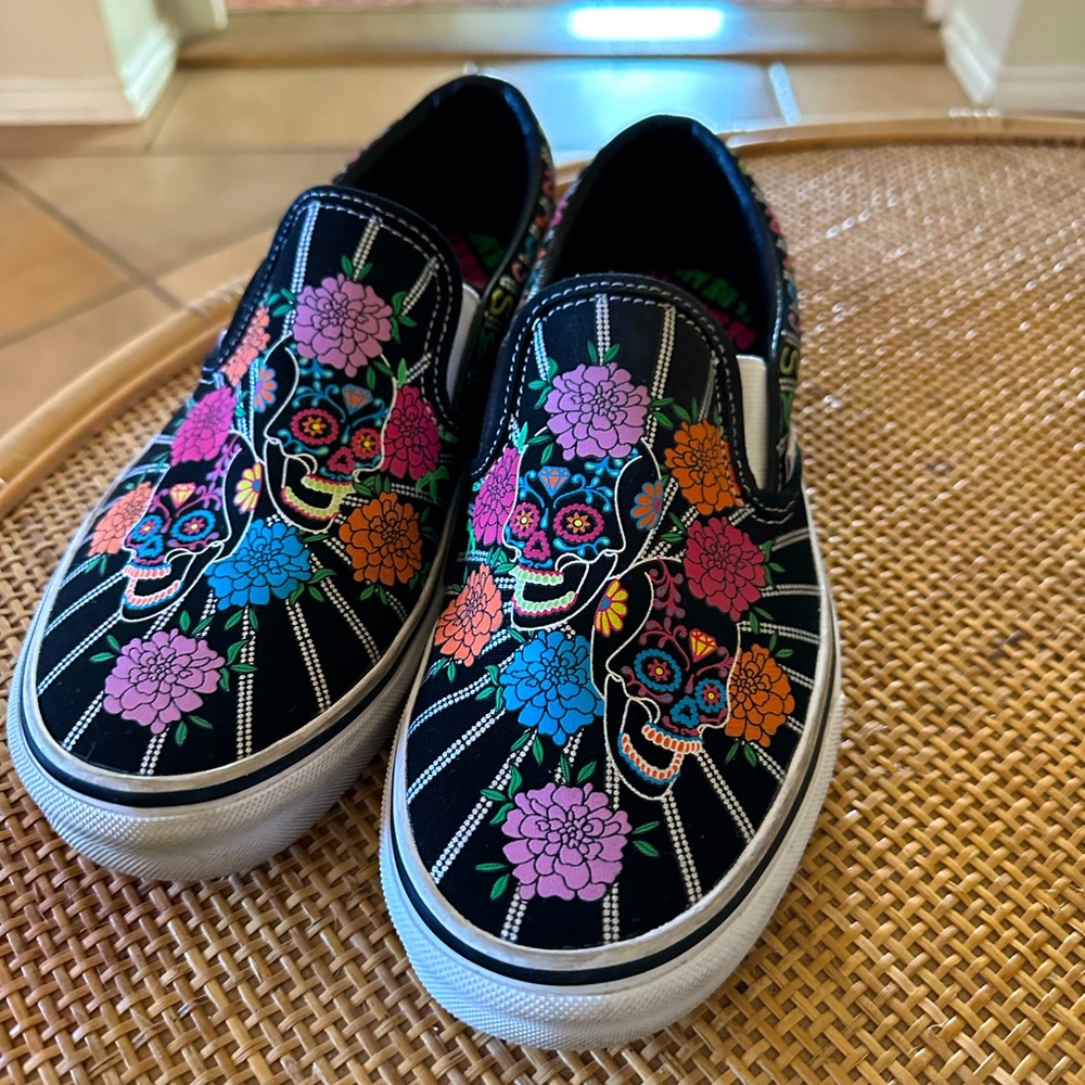 Vans slip ons dia de los muertos themed